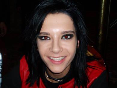 bon a part les yeux rouges vou le trouvez comment lol